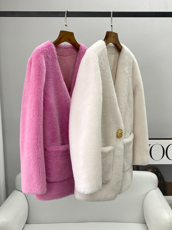 Abrigo de lana de oveja granulada con cuello en V para mujer, abrigo de piel 2023 de longitud media