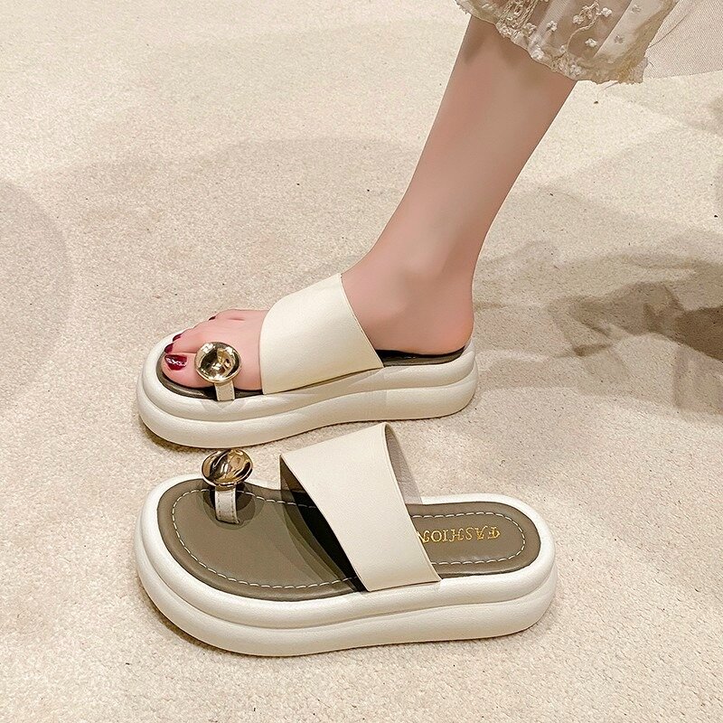 DOGHC testa tonda Set Toe Slip-on decorazione in metallo fondo morbido superficie morbida fondo spesso 2024 estate pantofole da donna di nuova moda