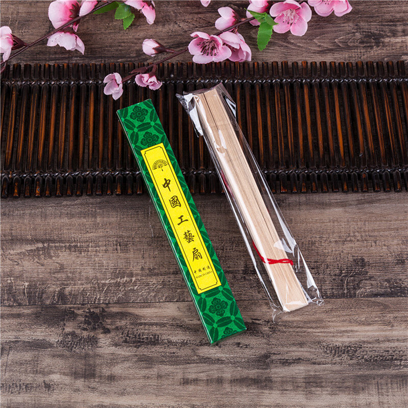 1 шт. Модный свадебный ручной ароматный резной бамбуковый складной веер китайский деревянный веер винтажный полый старинный складной веер домашний декор