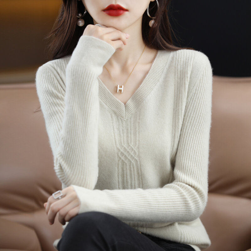 New Autumn And Winter V-Neck Jacquard Sweater Women's Pure Wool Loose Knit Bottoming Shirt Slim Pullover Cashmere Sweater