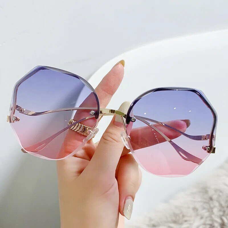 1PC Gradient Fishing Sunglasses Women Ocean Water Cut Trimmed Lens Metal Curved Temples Fishing Sun Glasses Eyewear Female UV400