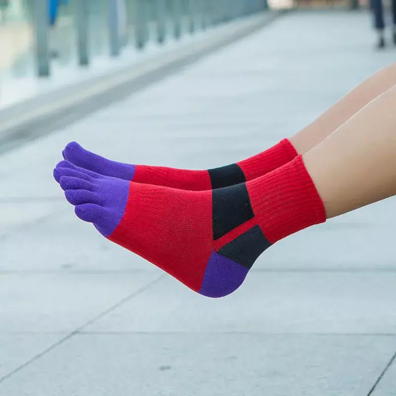 2024 Sport 5 calzini da dito uomo compressione colorata Fitness maratona bici che assorbe il sudore Badminton punta da Tennis calzini da viaggio corti