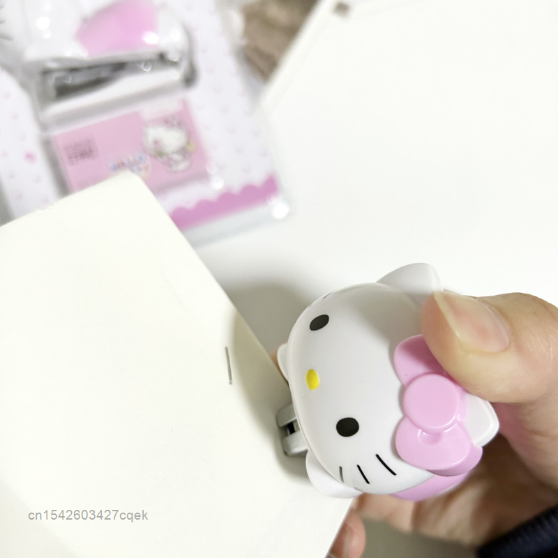 Sanrio Hello Kitty Mini zszywacz różowy, kreatywny przenośny segregator mały papier Y2k biurowe przybory szkolne Kawaii