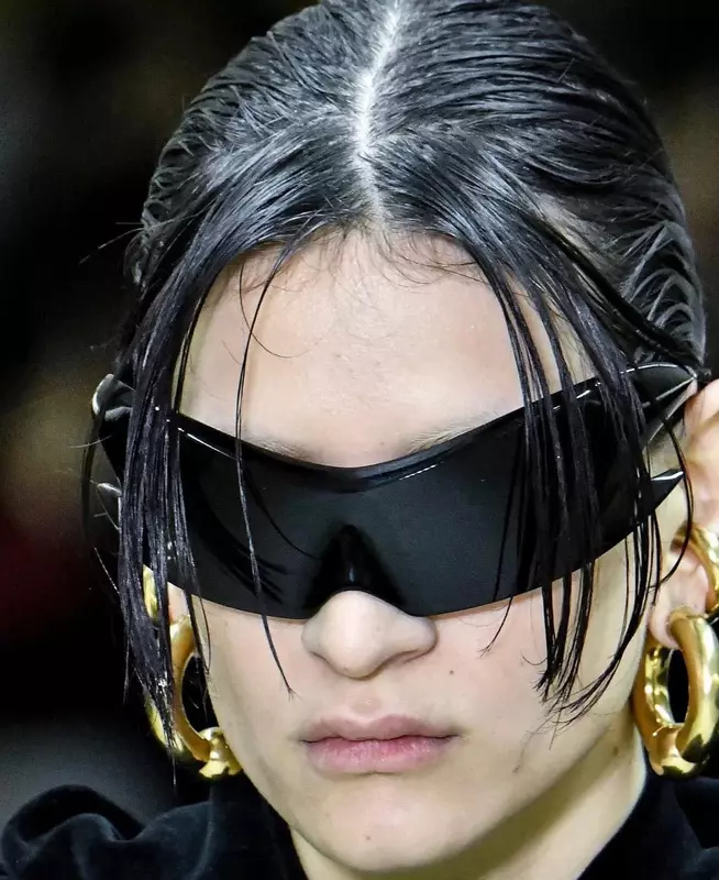Авангардные, модные, ретро и изящные Соединенные солнцезащитные очки в футуристическом стиле и дизайне эпохи отходов. Солнцезащитные очки