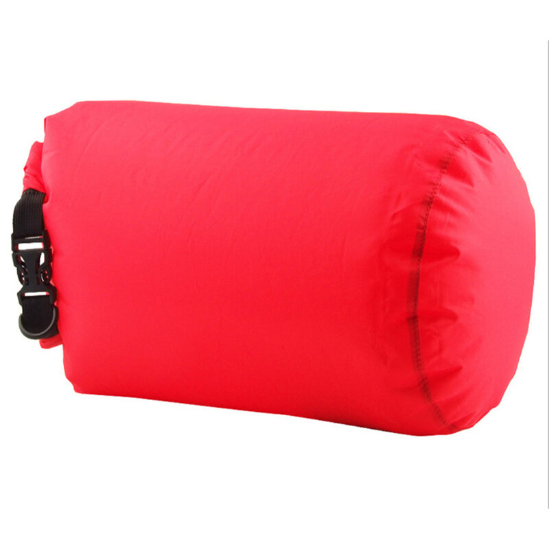 Saco seco impermeável para caminhadas e viagens, saco ao ar livre durável, saco multifuncional portátil, fique seco, saco de viagem vermelho, 70L
