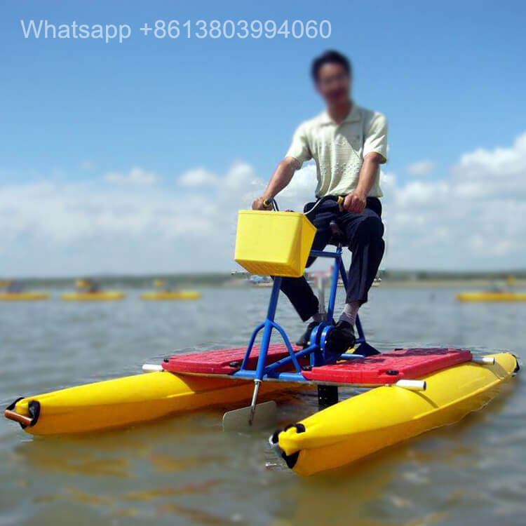 Pédale gonflable de vélo d'eau flottant à vendre