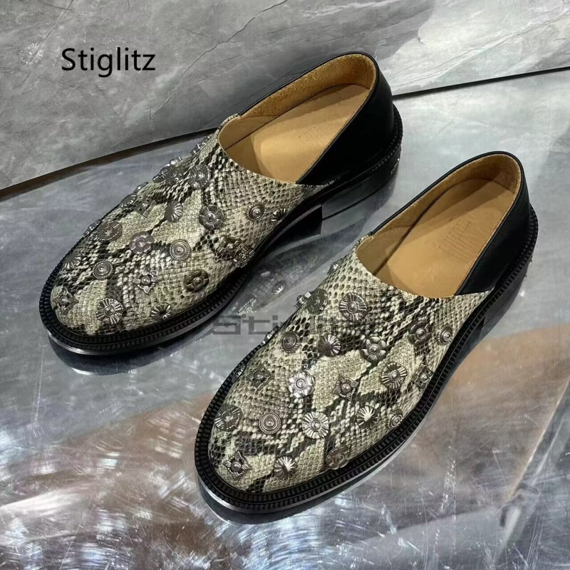 Snake Pattern Metal Button Men's Dress Shoes Round Toe Low Heel Single Shoes for Men Runway Slip On Party Business Punk Shoes