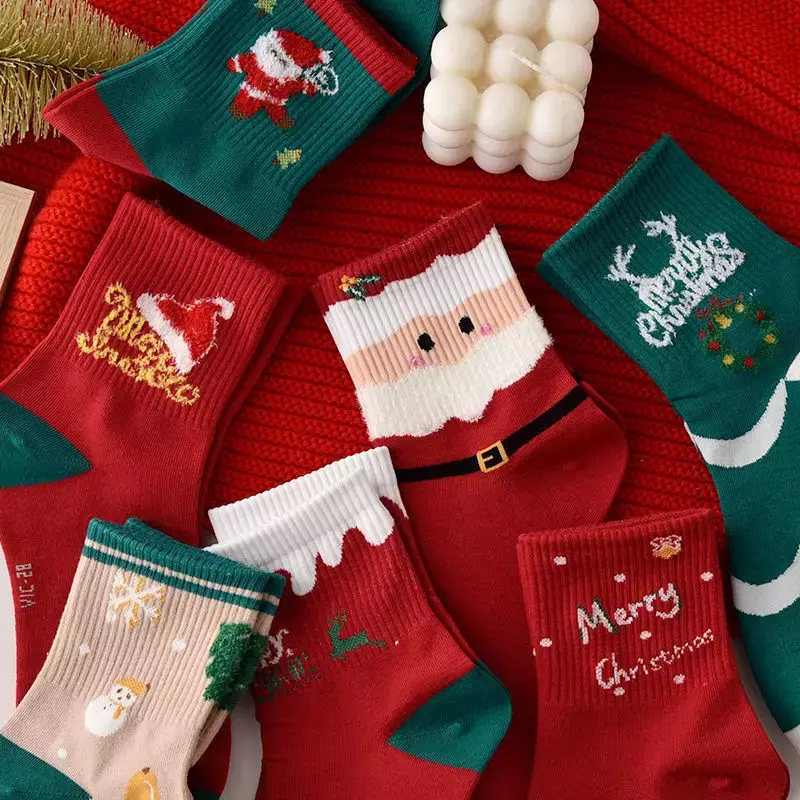 2024 neue Weihnachts socken Kinder Mid Tube Socken Herbst und Winter rote Socken Paar Weihnachts geschenk lange Tube Socken