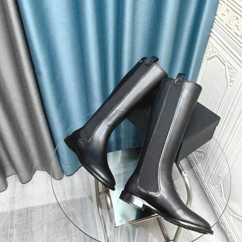 Runde Zehen schwarze lange Stiefel echtes Leder nähen beliebte Designer mentale Dekor Blume moderne Stiefel Frühling Herbst hohe Qualität