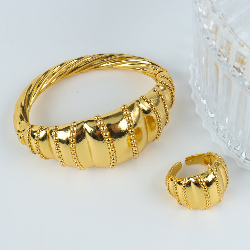 Женский ювелирный комплект из кольца и браслета, покрытый золотом и серебром