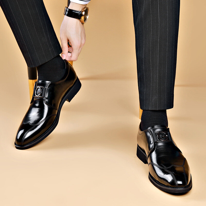 รองเท้าหนัง PU สำหรับผู้ชายแบบลำลองแบรนด์รองเท้าลำลองผู้ชายรองเท้าธุรกิจผู้ชายงานแต่งงานทางการสีดำขนาดใหญ่38-48