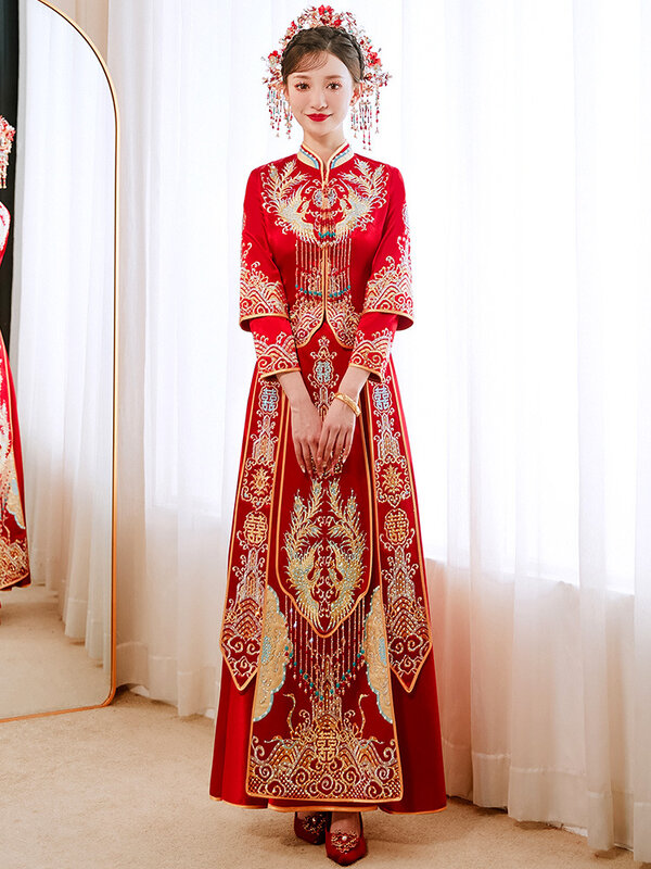 중국 커플 웨딩 드레스, 우아하고 절묘한 피닉스 자수 치파오, 우아한 결혼 정장