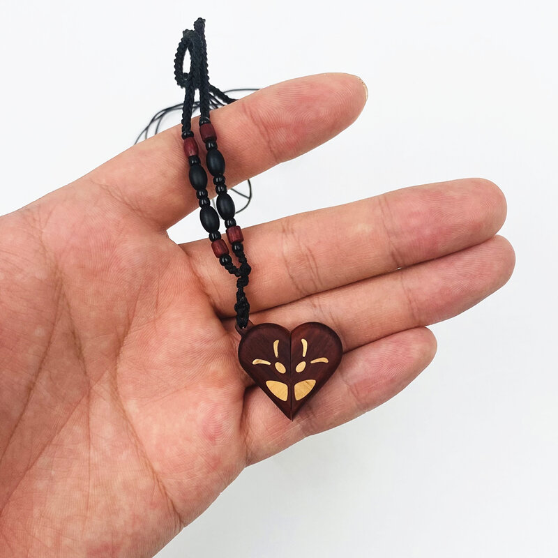 Colgante de medallón de madera para Cosplay DE LOS iluministas, foto personalizada para amantes de la pareja, accesorio de joyería Unisex hecho a mano