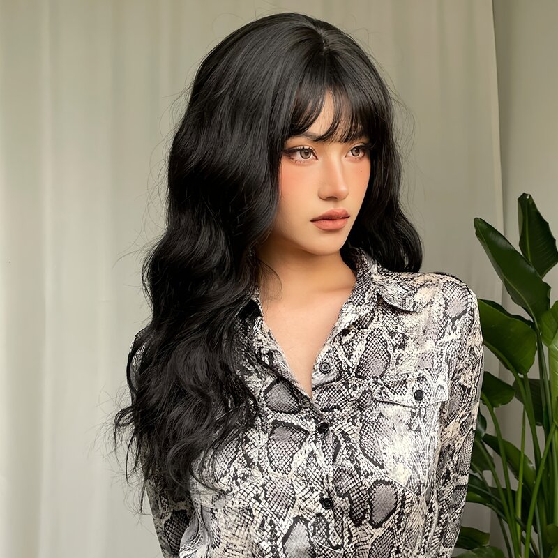SNQP Long Wave Synthetic Wig with Bangs for Women 24inch Black Wig for Daily Cosplay Party Heat Resistant Natural Hair Line