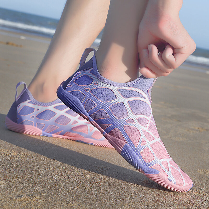 Sapatos rasos ao ar livre para homens e mulheres, sapatos de natação de praia multiuso, pé à prova de arranhões, nova tendência