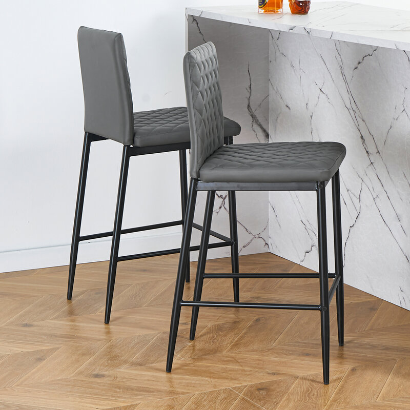 Zestaw dwóch luksusowych flanelowych krzeseł barowych w kształcie rombu z wysokiej jakości czarnymi metalowymi nogami zapewniający stabilność i trwałośćStylowy an