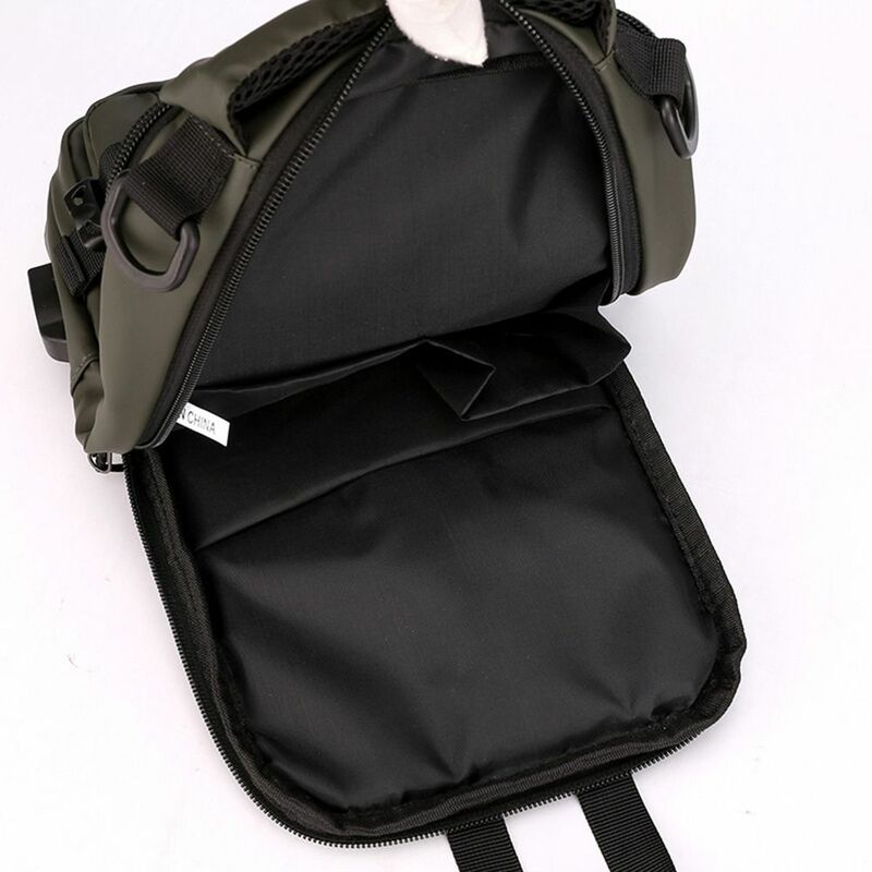 Wasserdichte Schulter rucksack Umhängetaschen Diebstahls icherung mit USB-Ladeans chluss zum Wandern