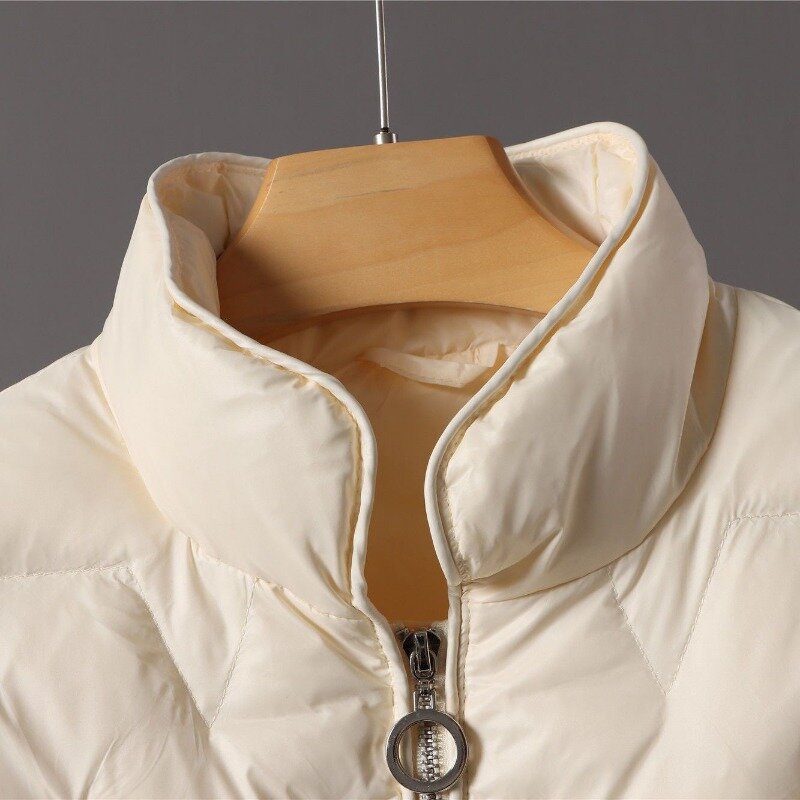 2024 Women's Autumn Winter Simple Down Coats Solid Color Stand Collar Lightweight Short Windbreaker White Duck  Jacket Q497