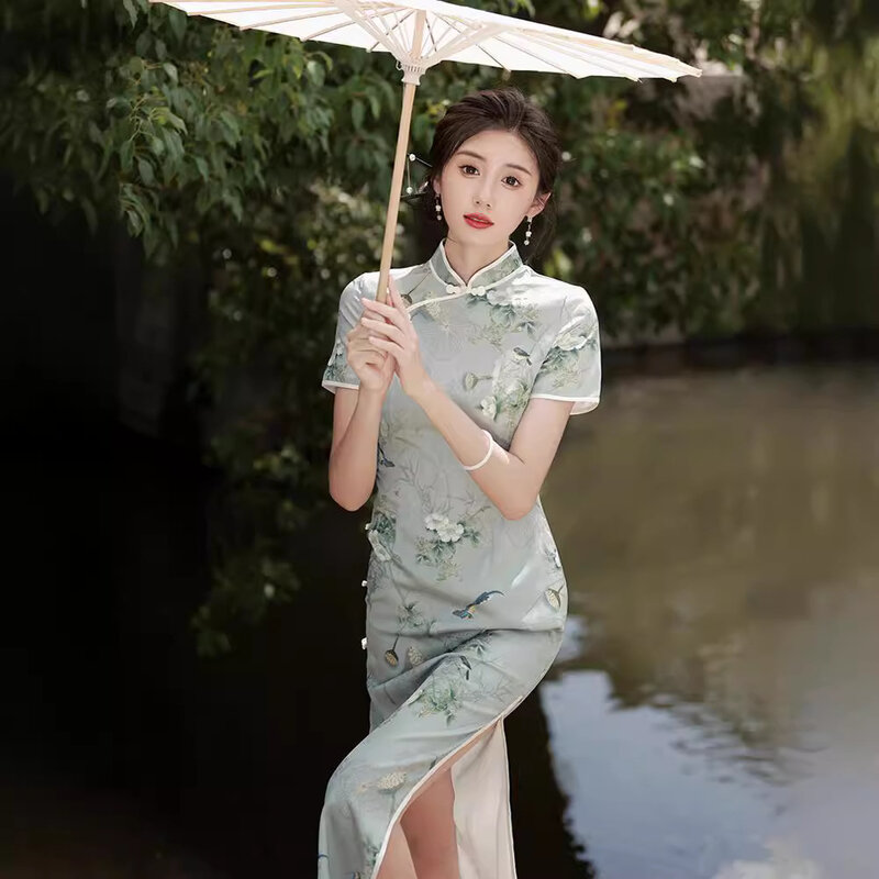 Drukuj kwiat bal sukienka na imprezę suknia seksowna damska z krótkim rękawem Cheongsam elegancki satynowy stójka Qipao Vestidso