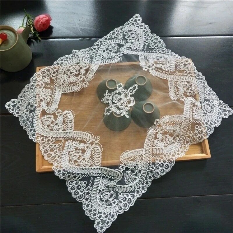 European Luxury Mesh Embroidery Restaurant Kitchen Placemat Napkins Coffee Table Mat Small Furniture Dust Cloth Fruit Coaster
