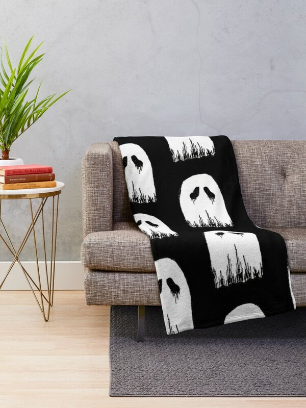 Мягкое одеяло в шотландскую клетку, с рисунком призрака