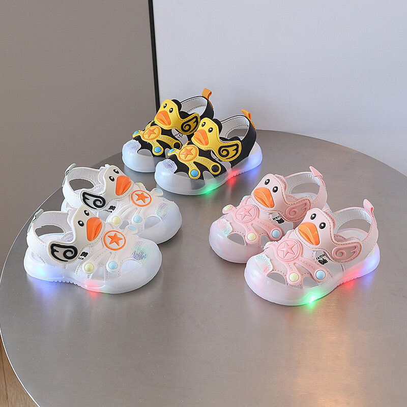 ليتل داك تضيء LED الصنادل ل الأولى ووكر مكافحة ركلة حذاء طفل ل 0-3 سنوات Prewalker لينة وحيد الكرتون لفتاة