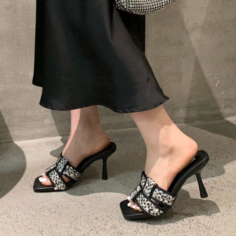 Sandali da donna Casual tacchi alti Open Toe punta quadrata pantofole moda colore abbinato bocca poco profonda pantofole da donna estive 35-40
