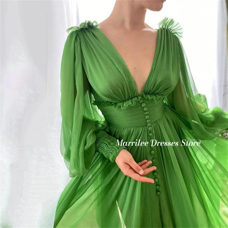 Gaun malam sifon berlipat lengan Puffy hijau Marrilee dengan kancing seksi kerah V dalam gaun pesta dansa panjang lantai A-line belahan samping