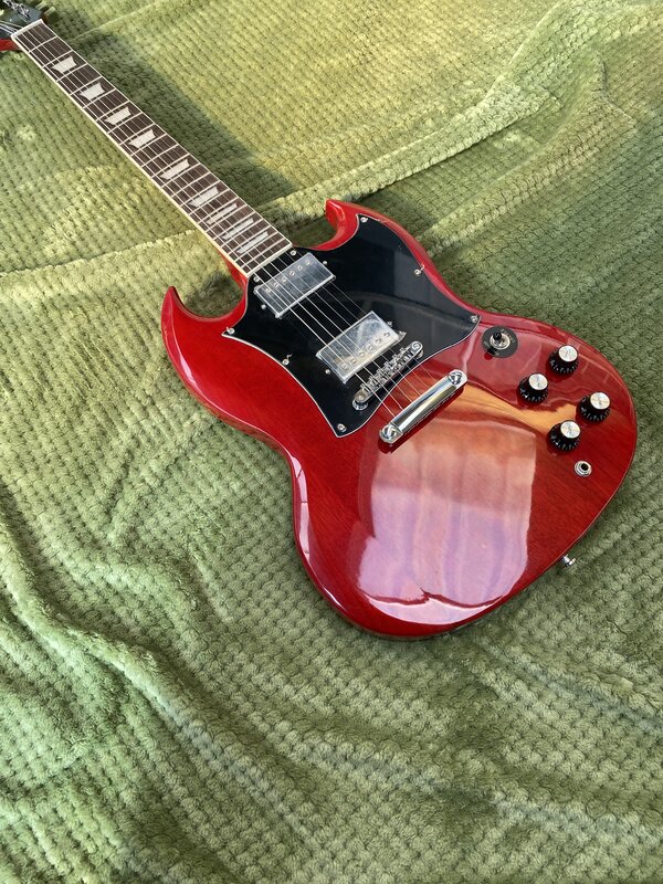Guitarra elétrica clássica SGG de alta qualidade, captadores HH, joias de prata, corpo de uma peça, laca vermelha, frete grátis, em estoque