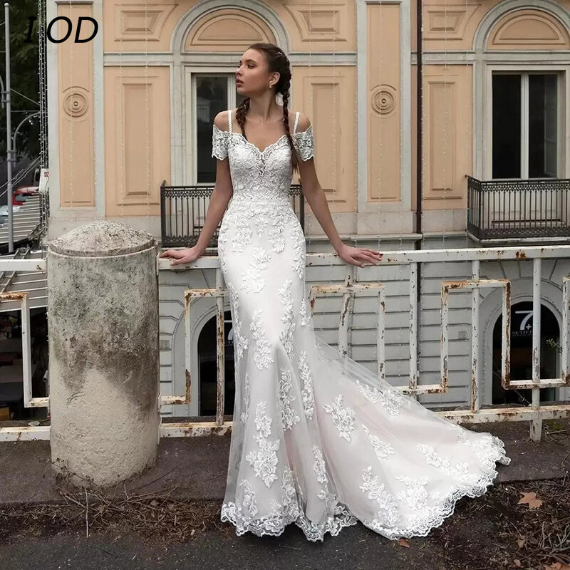 I OD Elegant V-Neck Mermaid Wedding Dress Spaghetti Straps Applique Illusion Button Floor Length Bridal Gown Vestidos De Novia