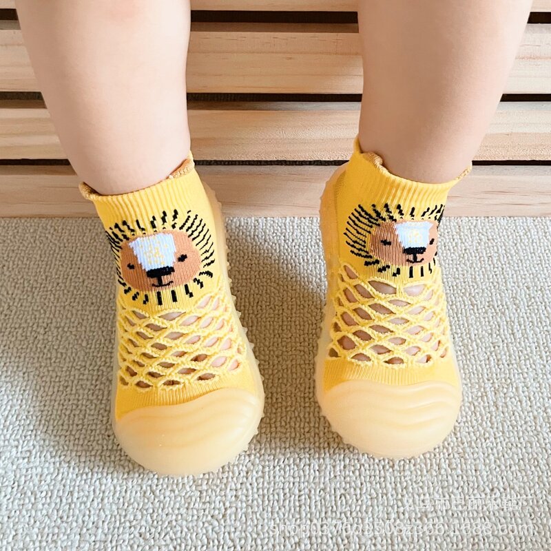 ถุงเท้าตาข่ายกันลื่นสำหรับเด็กหัดเดิน, ระบายอากาศได้ดีกันลื่นถุงเท้าพื้นกันลื่นสำหรับเด็กทารกเด็กผู้หญิงการ์ตูนเด็กทารกรองเท้าผ้าใบในร่ม