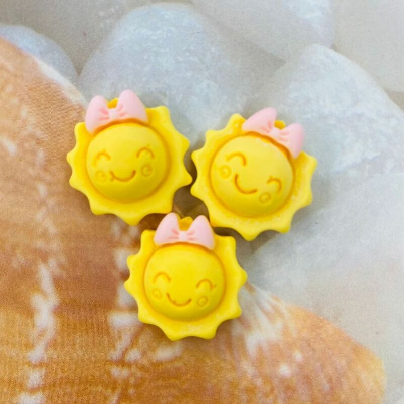 10 buah warna-warni Resin ikan hiasan kepala Patch Mini kartun bintang matahari 3D cangkir air stiker bahan DIY hadiah anak-anak