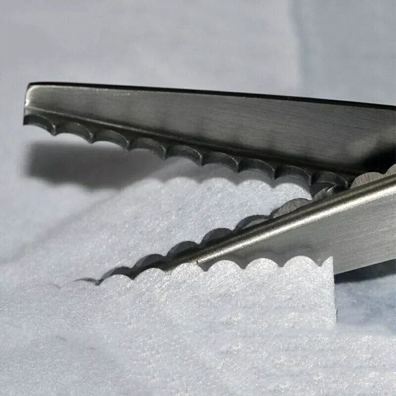 กรรไกรตัดหนังซิกแซกแบบมืออาชีพเครื่องมือตัดเย็บแบบฟันปลา