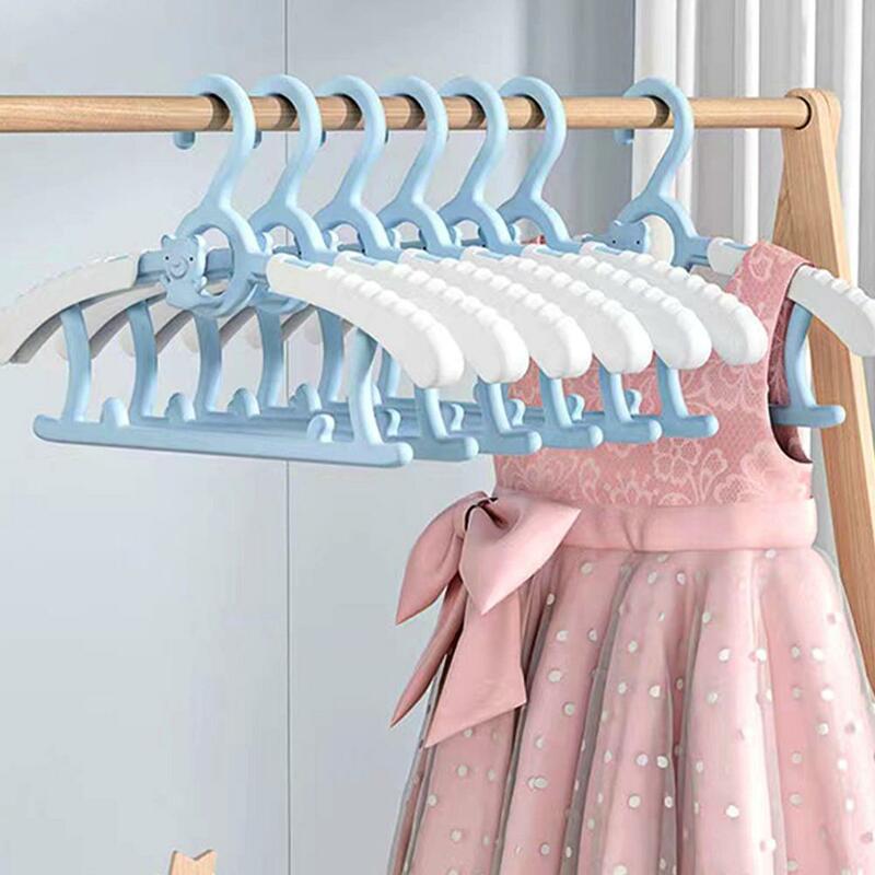 New Retractable Baby Clothes Hanger Racks Non-slip Hanger Portable Windproof Children Coats Hanger Baby Clothing Organizer