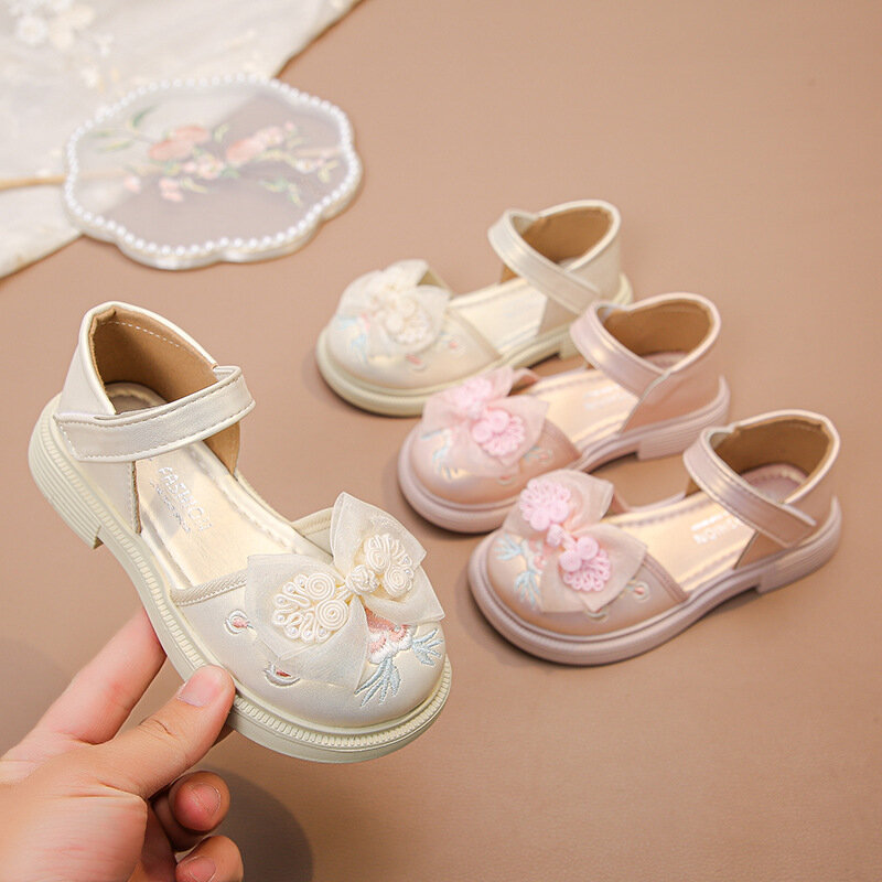 Girls' Sandals 2024 Summer New Embroidered Chinese Style Children's Princess Girls Big Child Style Single Shoes