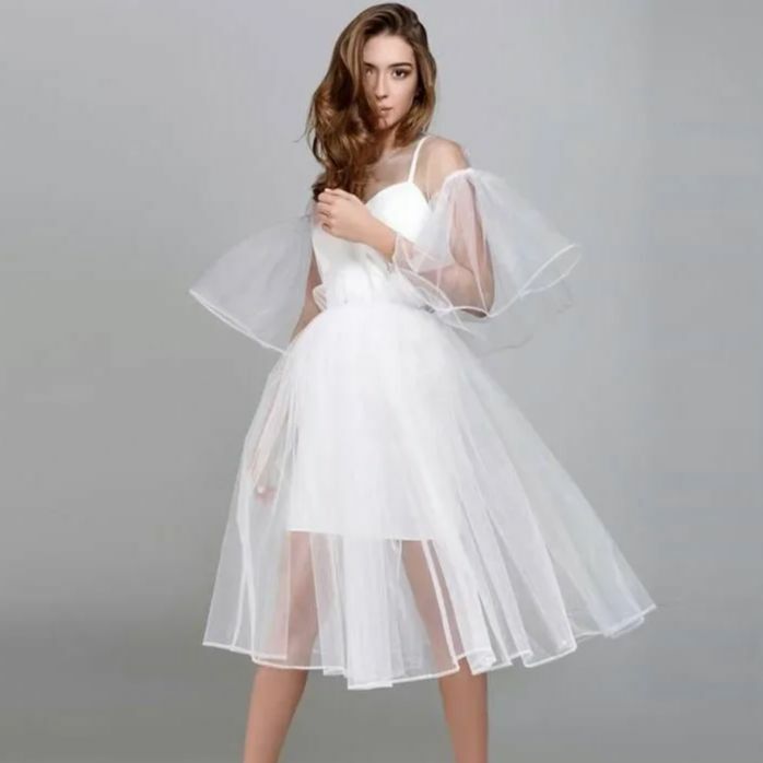 فستان مكشكش أبيض للنساء ، تنورات وصيفة العروس ، مصنوع خصيصًا ، حزام سباغيتي ، تول متدرج ، موضة كلاسيكية