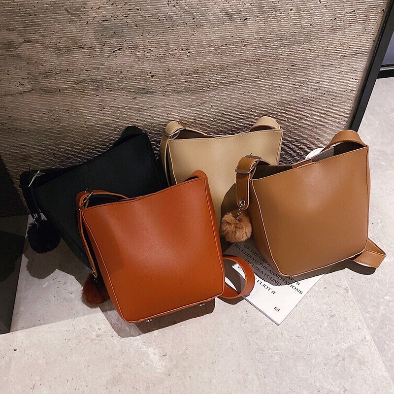 ASDS-простые однотонные сумки-ведра для женщин, новый дизайн, женская сумка через плечо с помпоном из ниток, вместительные сумки с клапаном