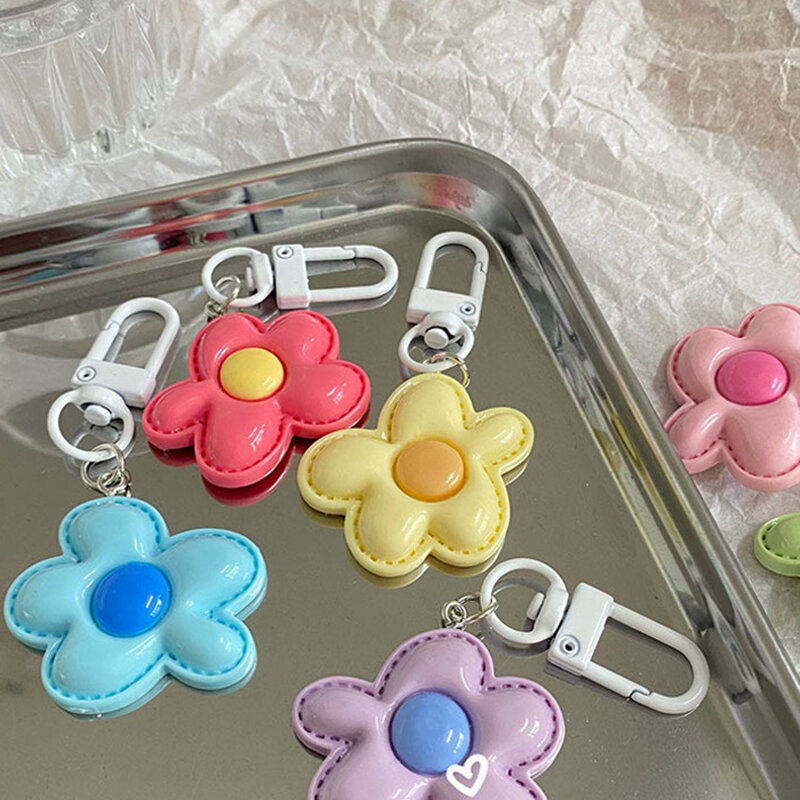 سلسلة المفاتيح زهرة ملونة ، قلادة حقيبة زهرة القلب ، مجوهرات لون الحلوى ، DIY بها بنفسك الملحقات