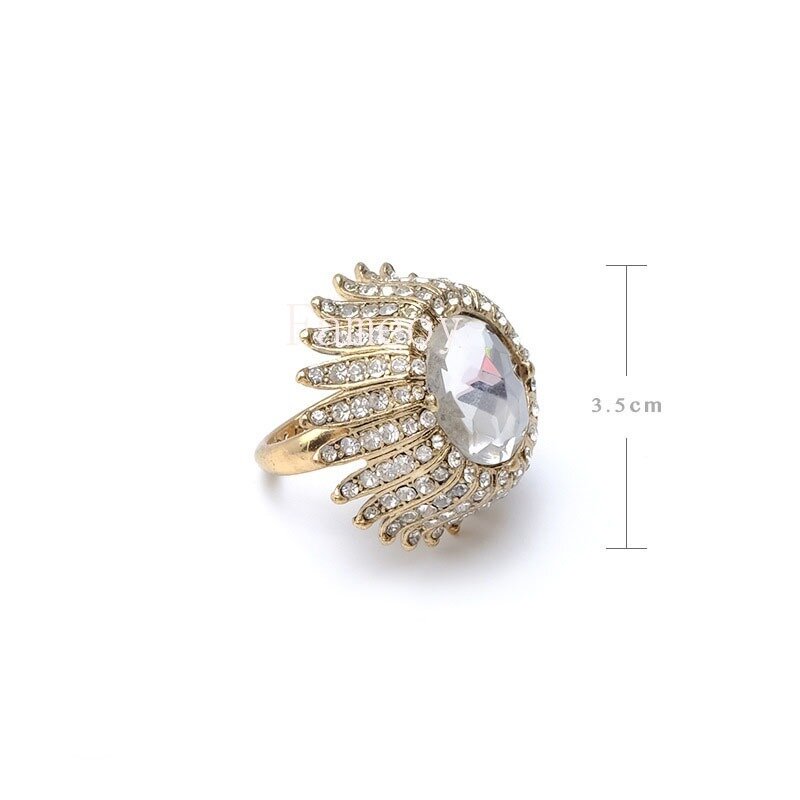 Новинка 2024, модное классическое женское кольцо с инкрустированным круглым кристаллом
