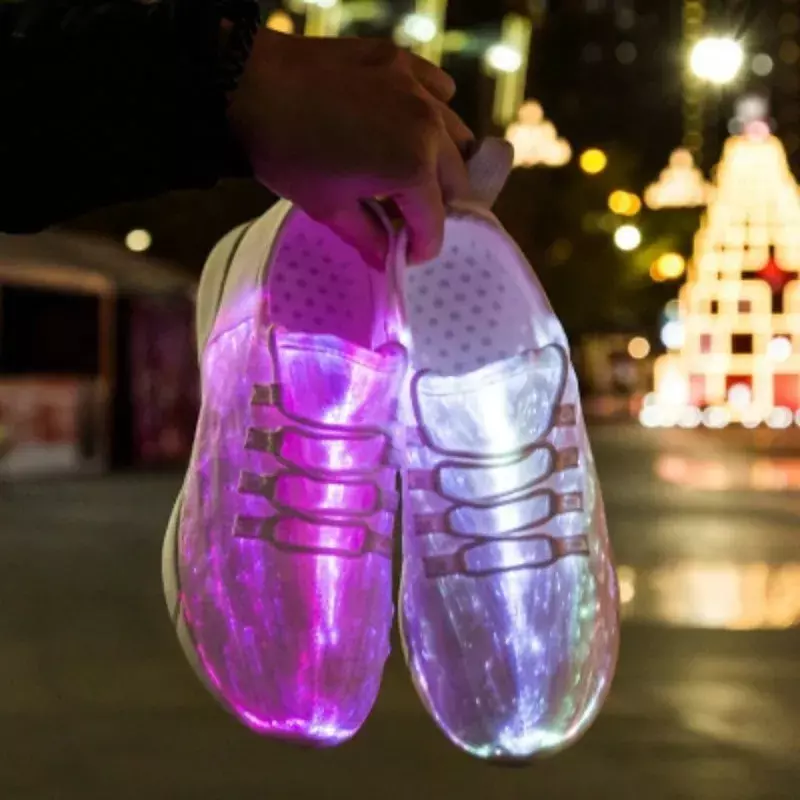 Primavera ragazzo luminoso incandescente Sneakers uomo donna ragazza bambini LED scarpe leggere bambini lampeggiante adulti ricarica USB scarpe in fibra ottica