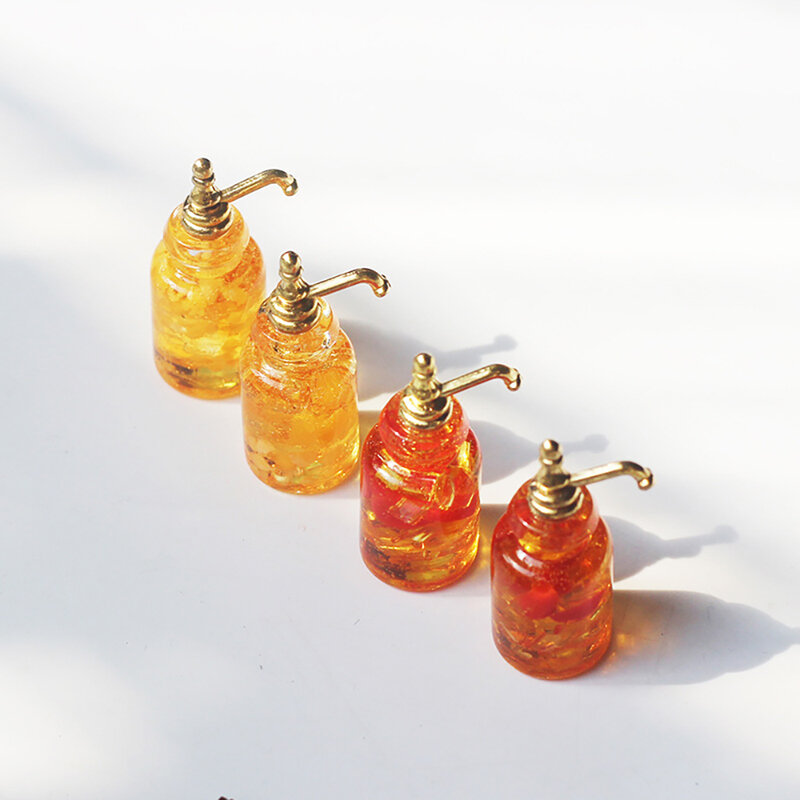 Mini botella de vino de frutas para decoración de casa de muñecas, tarro de cristal en miniatura, accesorios para casa de muñecas, 1 piezas, 1/12, OB11 bjd
