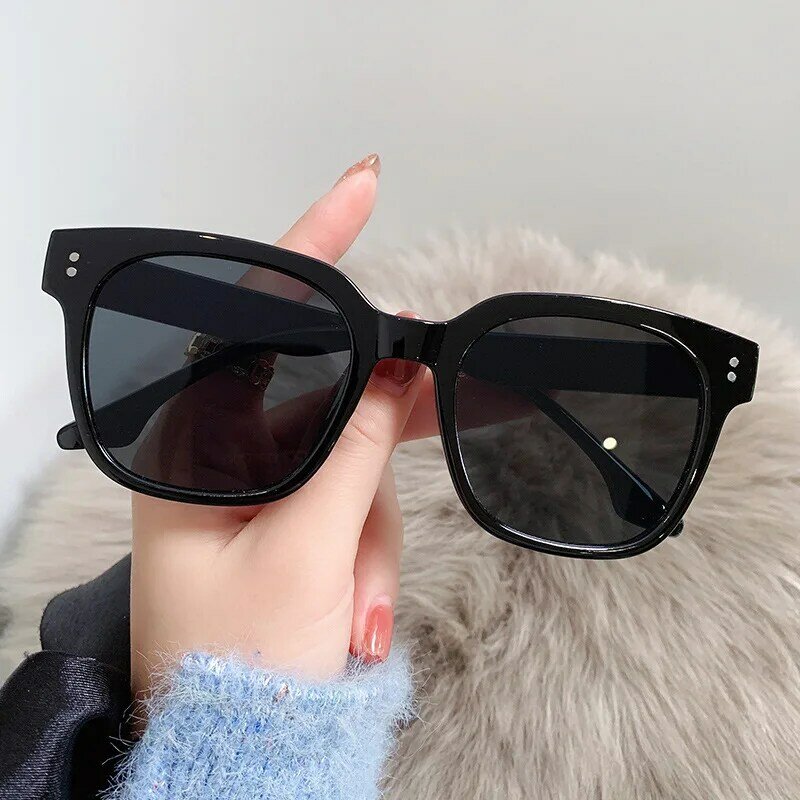 Gafas de sol rectangulares pequeñas para hombre y mujer, lentes de sol de marca de lujo, Retro, cuadradas, negras, tendencia Punk