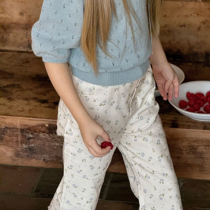 Весна/Лето 2024, Корейская версия, Детские хлопковые расклешенные брюки с цветочным принтом для девочек, милые повседневные расклешенные брюки с цветочным принтом