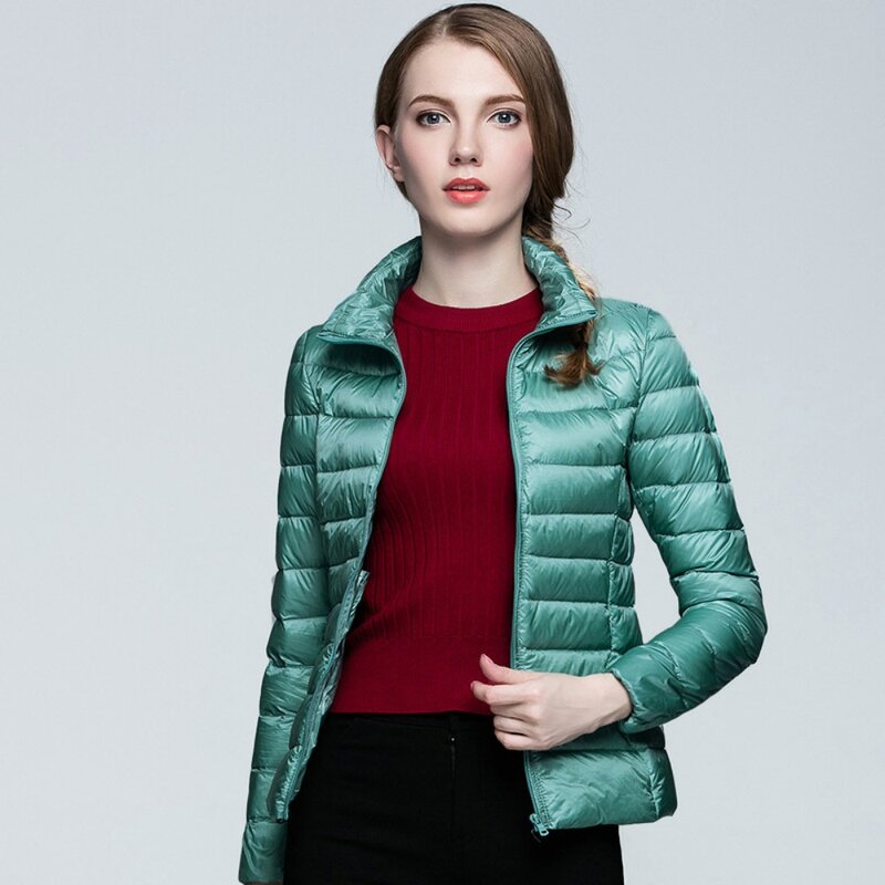 Jesienno-zimowa damska kurtka puchowa 2023 ultralekka cienka 90% biała, płaszcz z kaczego puchu utrzymać ciepło, przenośna kurtka pikowana damska odzież wierzchnia