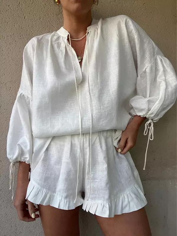 Conjunto de dos piezas de pantalones cortos blancos con cintura elástica para mujer, camisa de manga larga con cordones, traje de calle, novedad de verano