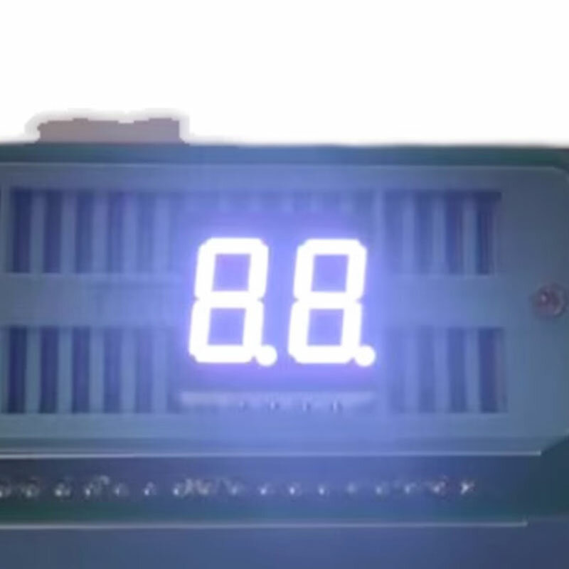 شاشة عرض led رقمية بيضاء ، أنبوب إضاءة ، حجم 0.28 ، 0.36 ، 0.56 بوصة ، 3bit ، 4bit ، الأنود ، 8 ، الشكل ، 5 قطعة