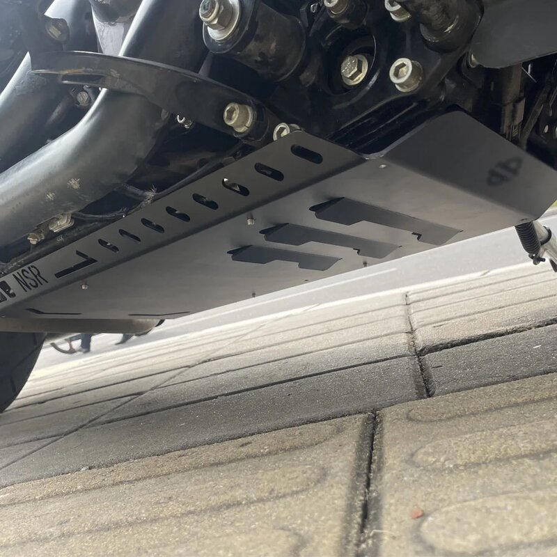 Płyta ślizgowa motocyklowa osłona podwozia dolnej podstawy silnika czarna dla Harley CVORoad schodzenia Road King przemieszczanie się po ulicy 2014-2023