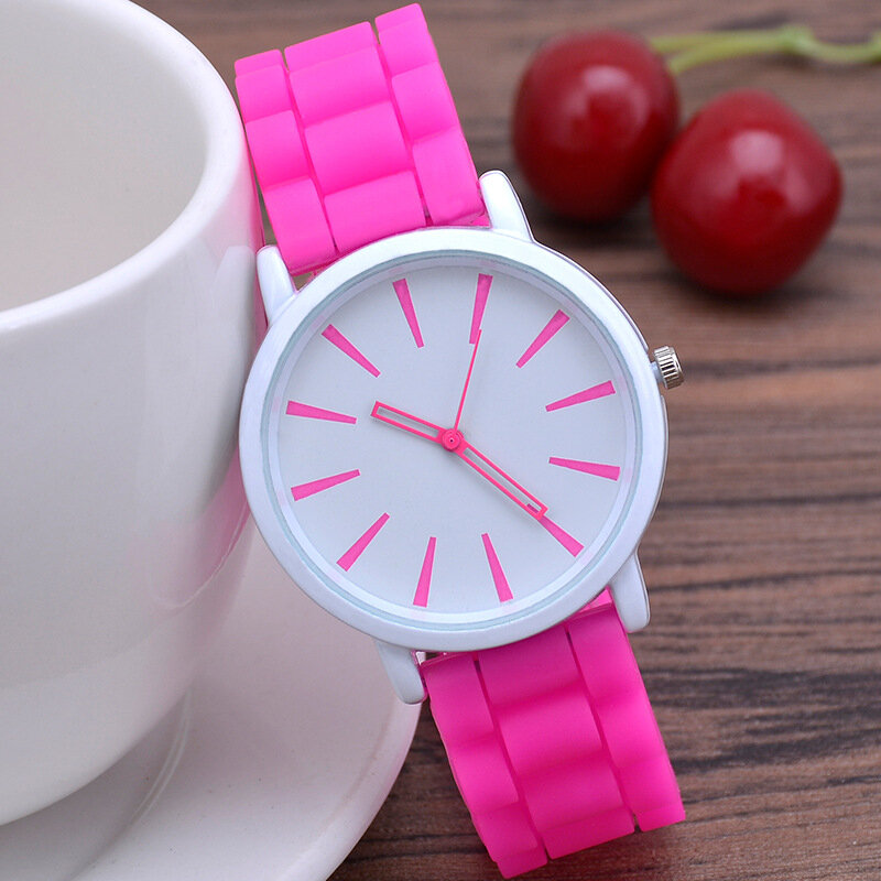女性、女性の学生、ゼリークォーツ時計のための超薄型シリコン時計