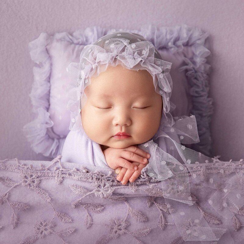 Ruffle Baby Girl Pillow and Lace Hat Set Newborn Photography Props Polka Dots Newborn Posing Pillow Baby Photography Accessories