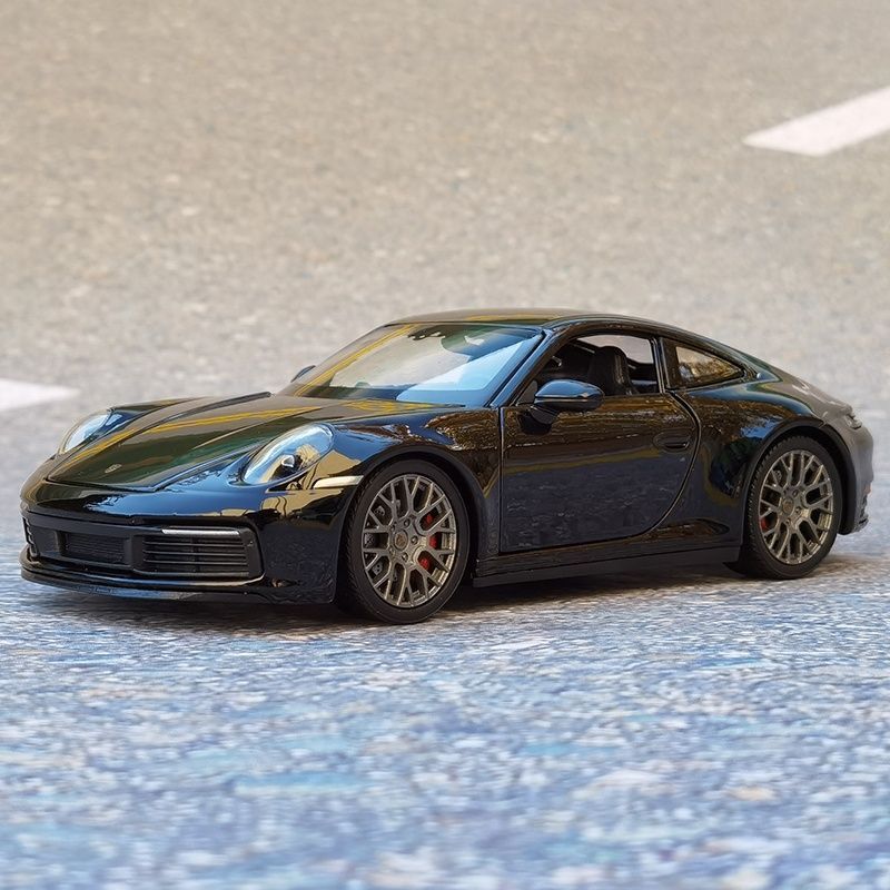 Welly 1:24 Model Mobil Sport Porsche 911 Azo 4S Coupe Logam Campuran Model Mobil Mainan Diecast Model Mobil Simulasi Hadiah Anak-anak